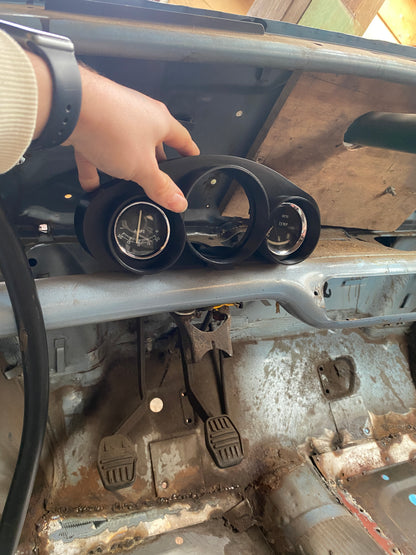 Classic Mini Driver-Side Gauge Pod – Triple Instrument Holder for Tachometer & Auxiliary Gauges