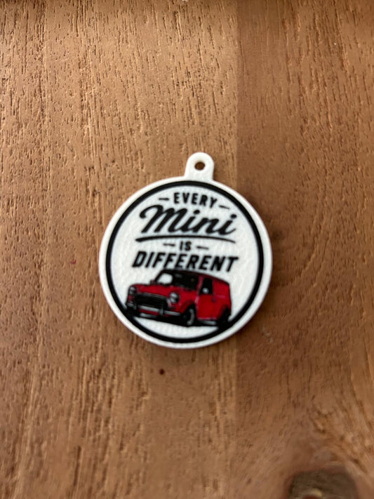 Keychain Every Mini is Different / Sleutelhanger Elke mini is anders! / Mini classic